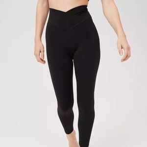 American Eagle high waisted crossover leggings